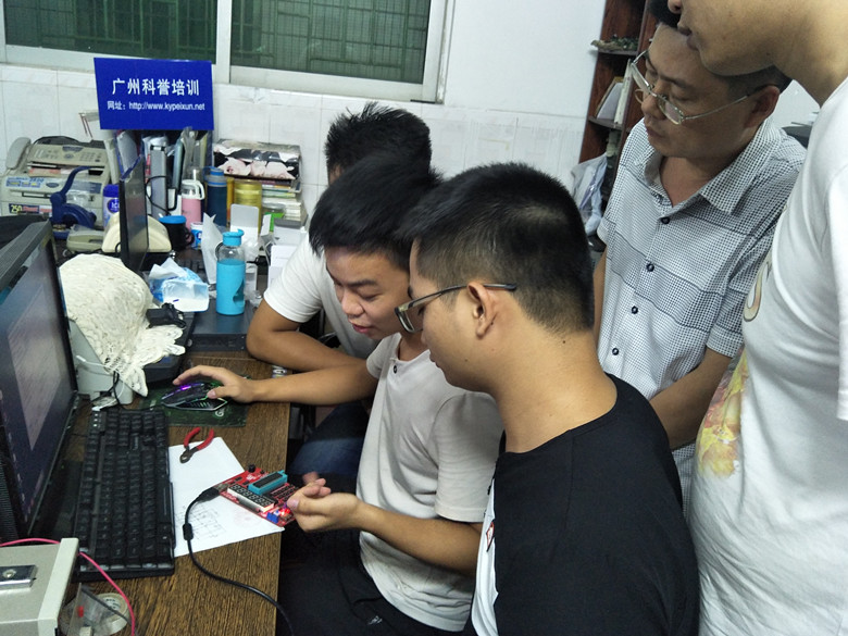 伺服驱动器工作时噪声大的解决方式