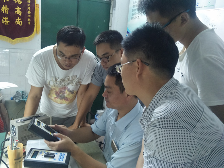 PCB电路板上设置测试点